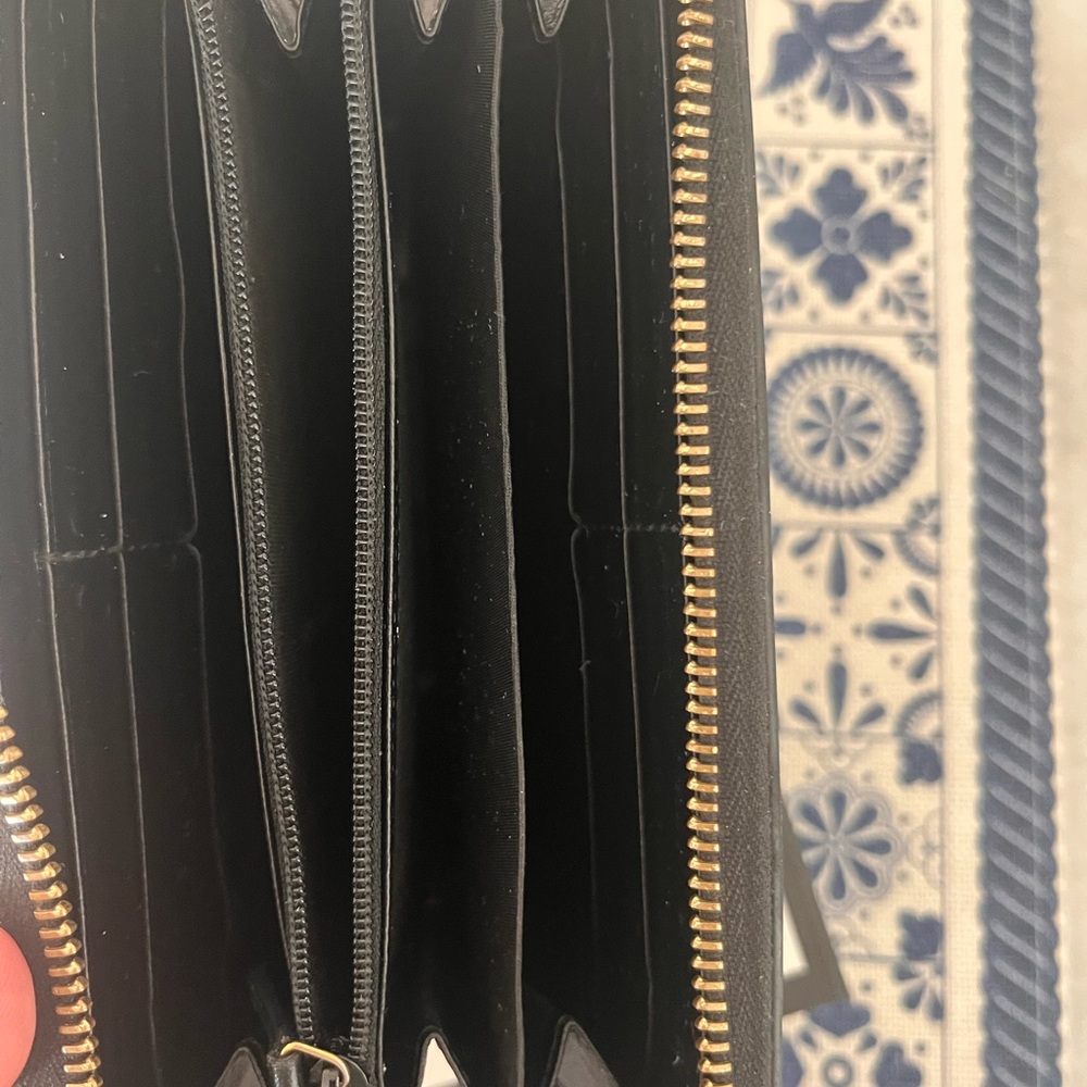 Gucci Leather Continental Wallet motivated to sell make an offer - Picture 4 of 7